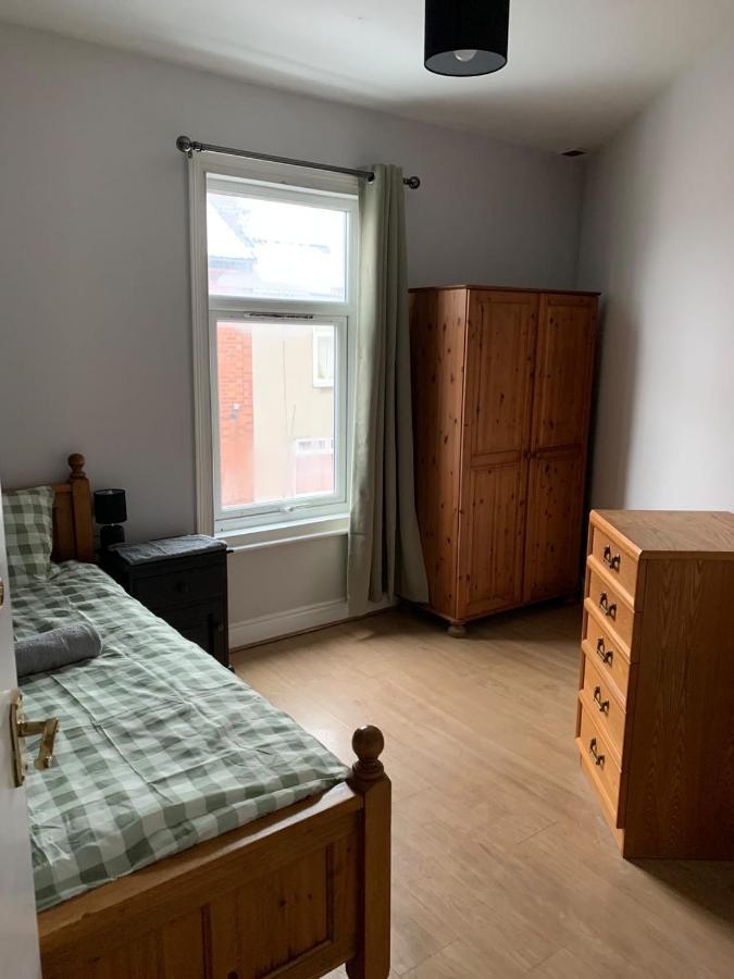 M&B Accommodation Линкольн Экстерьер фото
