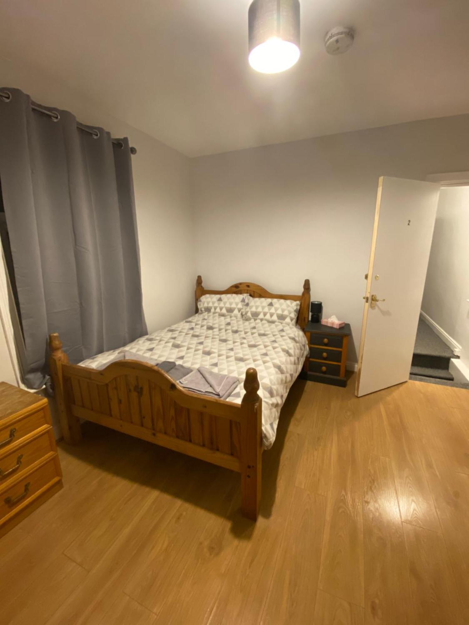 M&B Accommodation Линкольн Экстерьер фото